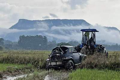 Grupo Junto e Misturado Gaiola Jeep Clube promove trilha 