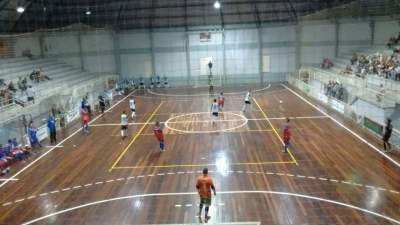 Partida contra o Três Coroas Futsal foi disputada no Ginásio Armando Brusius