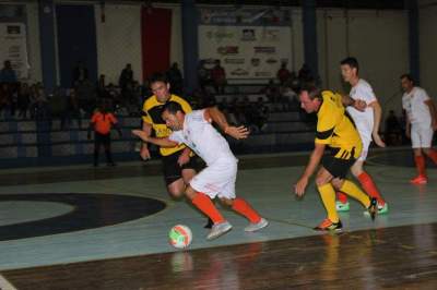 Municipal de Futsal: vitórias do Thelicadas, Inova, Vilareal e Maxxycandeias