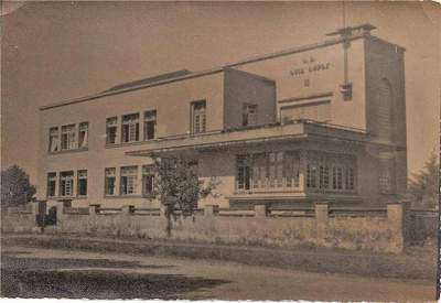 O Guia Lopes em 1942, ano em que a escola se mudou para o prédio que ocupa até os dias atuais