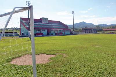 Municipal de Futebol Sete inicia hoje à noite 