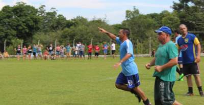 Coelho comemora o gol que abriu o escore na final dos veteranos