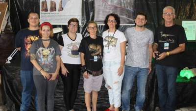 Professor da Unipampa entrega fóssil encontrado em Candelária