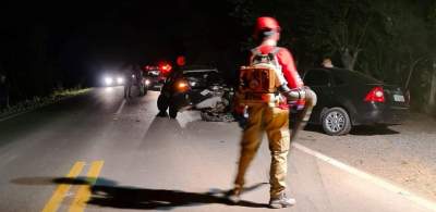 Acidente entre três veículos deixa feridos em Cerro Branco