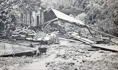 Cenário desolador: foto após a enchente mostra casa da família  totalmente destruída; volume de chuva em 40 minutos foi de cerca de 300 milímetro