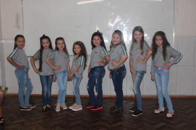 As candidatas a Rainha e Princesas Infantil