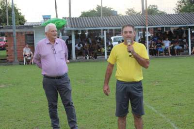 Prefeito Guido Hoff, de Vera Cruz e Derli Blanck, organizador do Gol de Placa