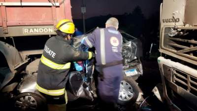 Acidente na RSC-287 deixa motorista preso nas ferragens