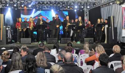 Orquestra de Candelária faz show na abertura da Expo Coqueiro