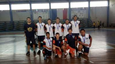 Guia Lopes - campeão - handebol infantil masculino