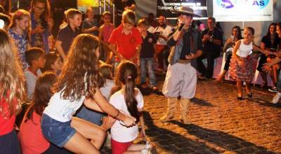 Thomas Machado: um show de talento e carisma na Rua Coberta