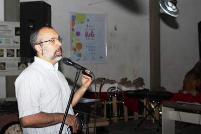 O escritor Edison Botelho: poemas