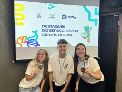 Sabrina Schiefferdecker, Henrique Ellwanger e Vitória Priebe (Foto: Divulgação | Guia Lopes)