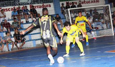 Copa Candelária de Futsal: Marvados vence Verona de virada