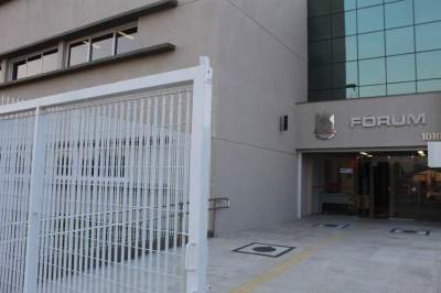 Acusado de matar casal será julgado dia 20