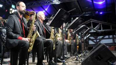 Orquestra de Bom Retiro do Sul fez seu espetáculo na Rua Coberta