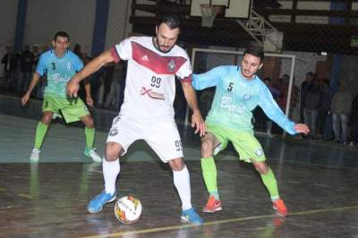 Municipal de futsal: Marvados e Real empatam e Inova larga em vantagem contra o Sem Compromisso