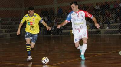 Atlético leva gol no fim e cede empate para o OMF de Carazinho