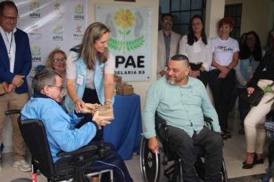 Marquinho Lang, presidente da Faders, foi contemplado com um mimo