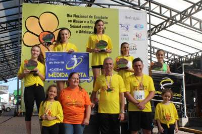 Premiação da corrida infantil 2km feminino