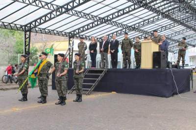 Cerimônia de juramento a Bandeira