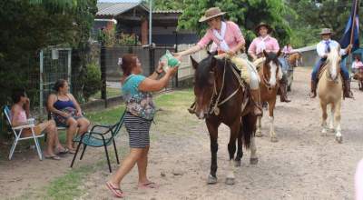 Grupo da Mulher Gaúcha participa da Cavalgada do Bem