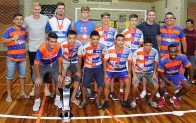 O time da Korpus Futsal com os goleiros Douglas e Ricardo Friedrich