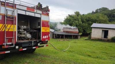 Bombeiros Voluntários atendem o 30º incêndio em estufa de tabaco 