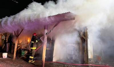 Bombeiros atendem caso de incêndio em estufa na Vila Passa Sete
