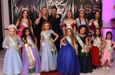 Candelária no Mini Miss Universe Região dos Vales 