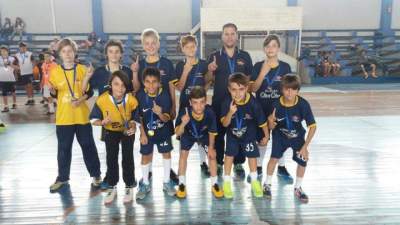 Colégio Medianeira - campeão handebol mirim masculino