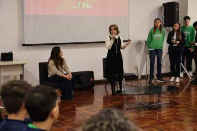 Alunos da EEEM Guia Lopes participam do 1º Encontro Presencial do CPE