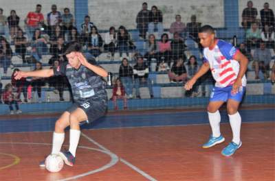 Municipal de Futsal: Dallas vence Canelas e entra na zona de classificação